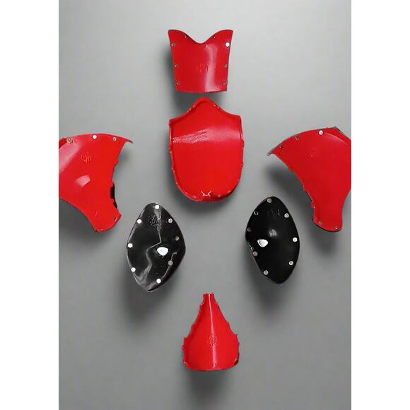 Deadpool Mask Costume Helmet - Picture 6 of 6